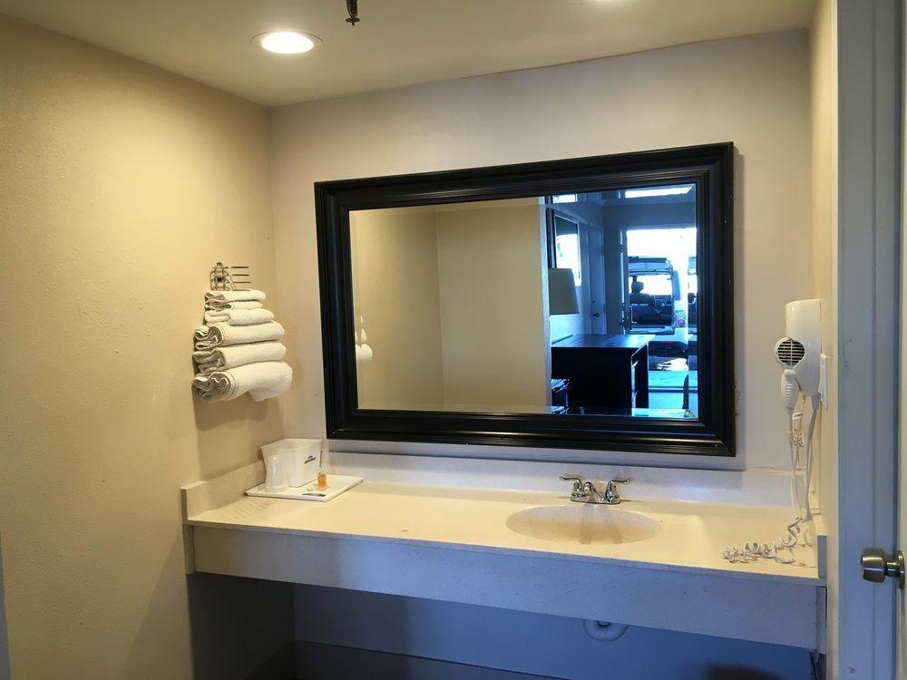 Hotel The Dixie Orange County Stanton