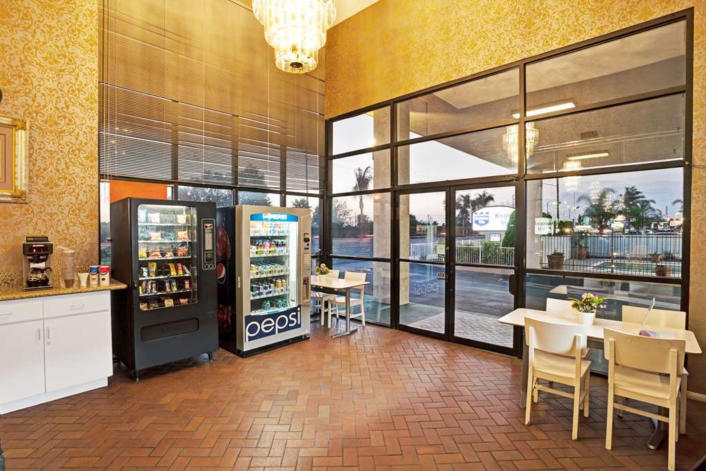 The Dixie Orange County Hotel