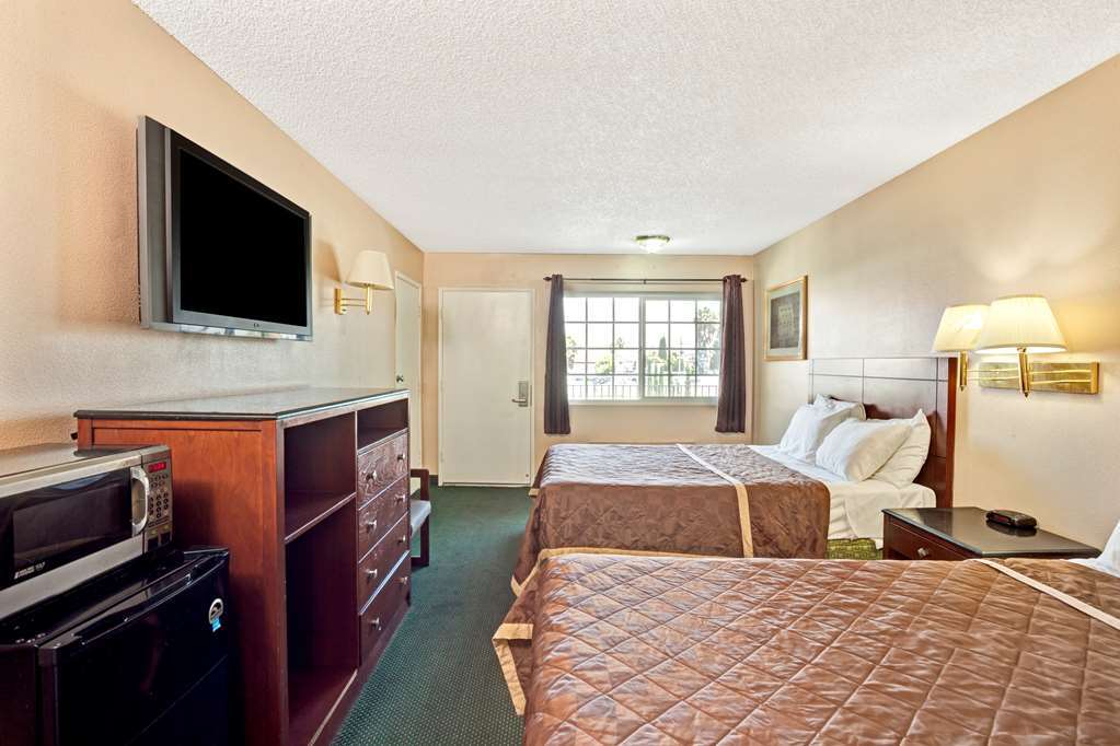 The Dixie Orange County 3* Stanton